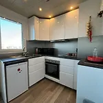 דירה Chic & Lumineux Avec Balcon