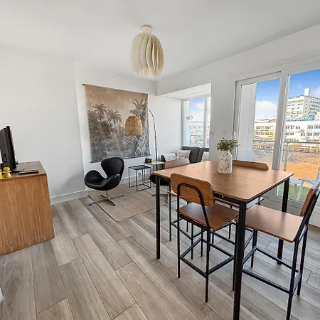Chic & Lumineux Avec Balcon דירה