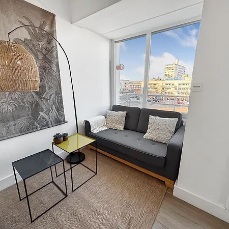 Chic & Lumineux Avec Balcon * كاليه