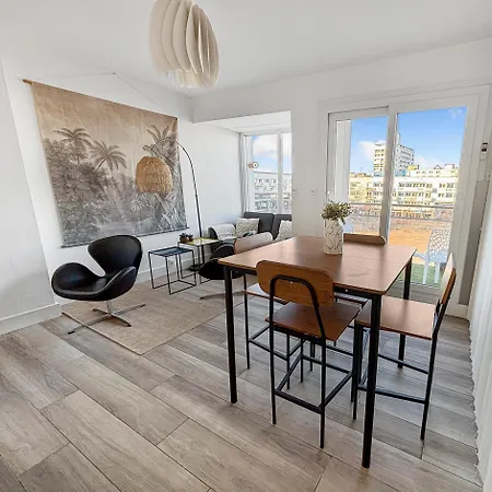 شقة Chic & Lumineux Avec Balcon *